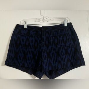 Gap women’s dress shorts / size 6